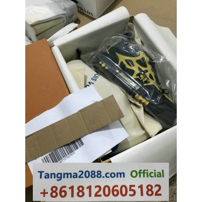 tangma2088.com WhatsApp oficial: +8618120605182 | Qiqiyg-77 Venta al por mayor directa de fábrica: ropa, calzado y bolsos 2026 | Proveedor líder de China